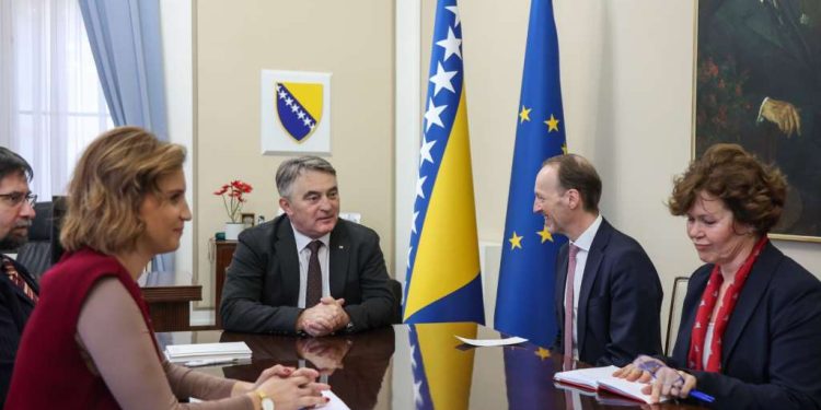 Komšić primio ambasadora Diwalda: Podrška Austrije EU putu BiH