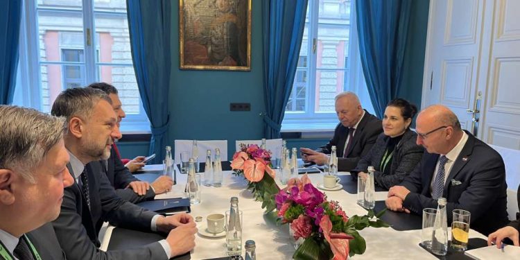 Konaković pričao sa Grlić Radmanom o političkoj situaciji u BiH. Krišto se sastala i sa Plenkovićem