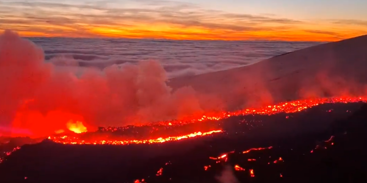 Najaktivniji vulkan u Evropi ponovo eruptirao. Rijeka lave duga je tri kilometra