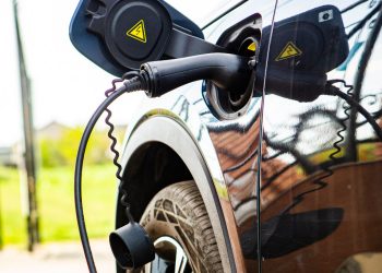 Nastavlja se trend rasta uvoza: Vijeće ministara nastavit će podržavati nabavku električnih i hibridnih vozila