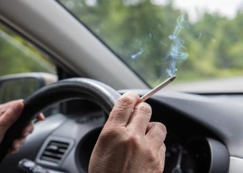 Povezanost pušenja i shizofrenije: Utjecaj na zdravlje i liječenje