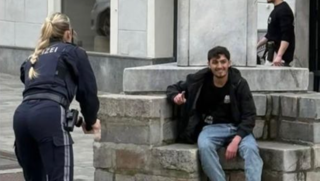Sirijac napao nožem petero ljudi na ulici u Villachu, maloljetnik preminuo