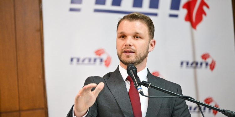 Stanivuković protiv odluka NSRS: Usvojeni zakoni narušavaju granicu mira