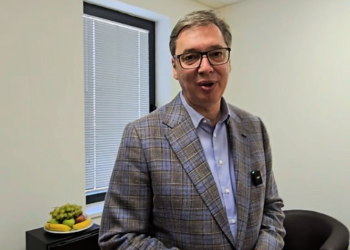 Torbe Louis Vuitton zadale novi udarac Vučiću: ‘U Beogradu padaju glave, ne zaboravite šta je za 2 dana’