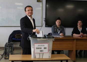 Zatvorena birališta na parlamentarnim izborima na Kosovu. Hoće li Kurti ostati na vlasti?