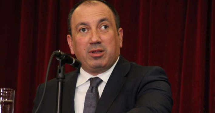 Crnadak upozorava: Zakoni koje je usvojila SNSD većina otvorili su put sukobima. Šta hoćete, da puca brat na brata?