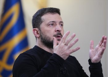 Je li ovo sumnjivo? CNN je analizirao sastanak i izbrojao da je Zelenskij čak 33 puta rekao jednu riječ