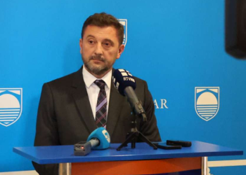 Nacistička ikonografija u noćnom klubu u Mostaru. Javio se i gradonačelnik Kordić