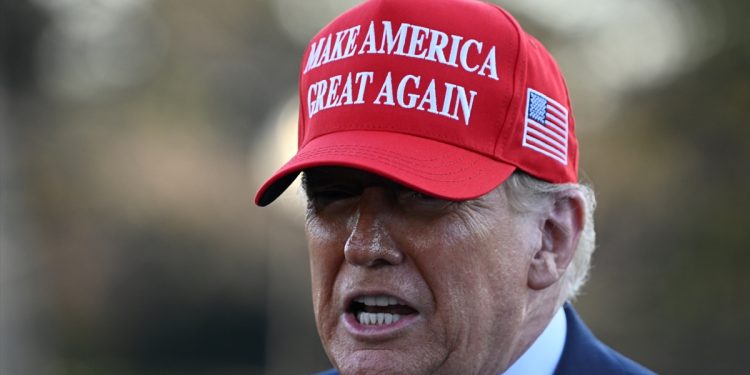 Trump prijeti Hamasu teškim posljedicama ako odmah ne oslobodi taoce: Ovo je posljednje upozorenje