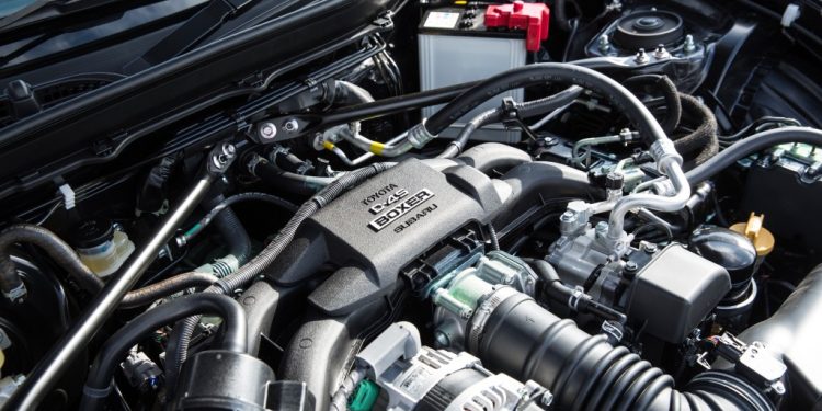 Ukidanje motora sa unutrašnjim sagorijevanjem imalo bi pozitivan uticaj na automobilsku industriju
